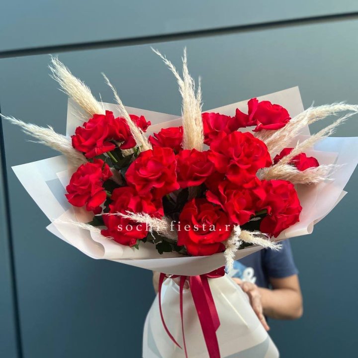 15 Красных французских розы в Пензе