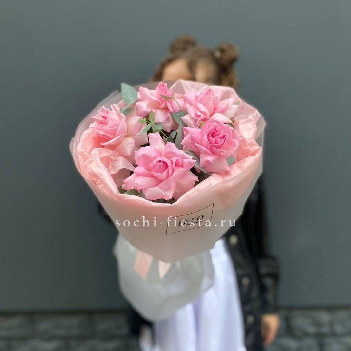 5 французских розовых роз  в Пензе
