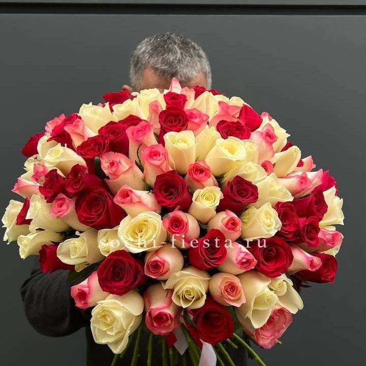 101 разноцветная роза "Джули" в Пензе