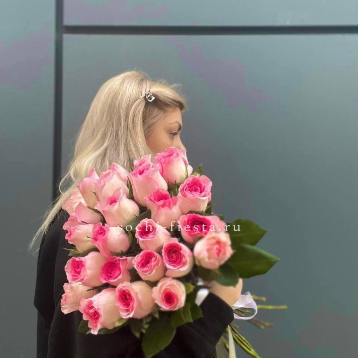  25 розовых роз в Пензе