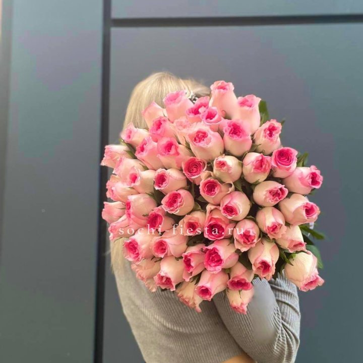 51 розовая роза в Пензе