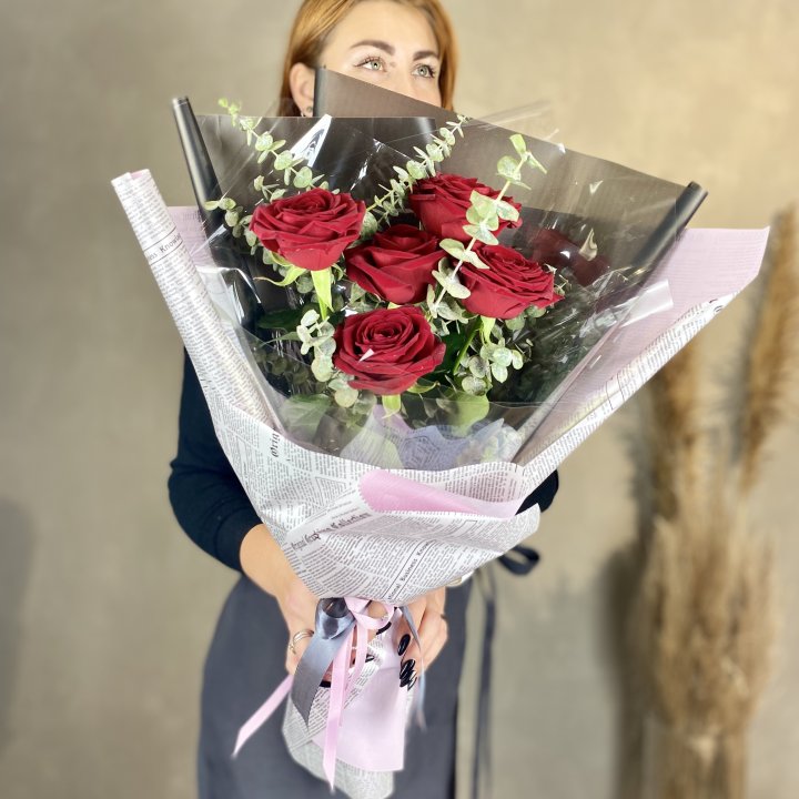 5 красных роз в Пензе