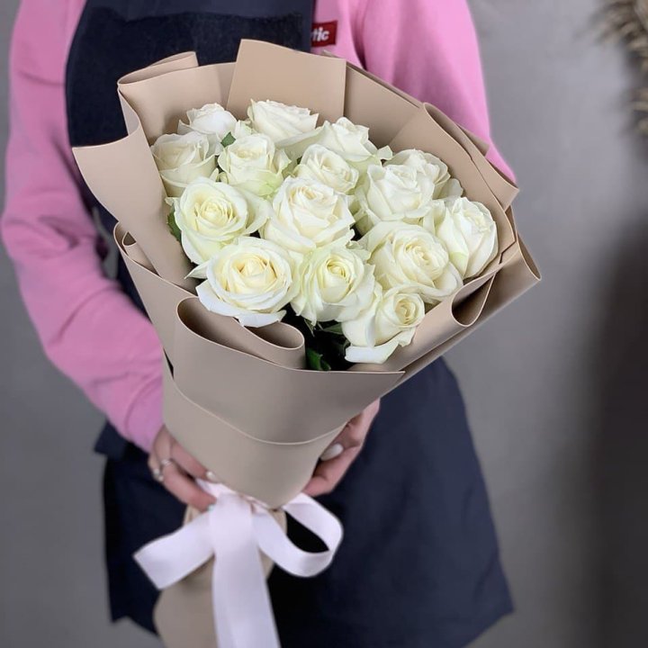 15 белых роз миракли в Пензе