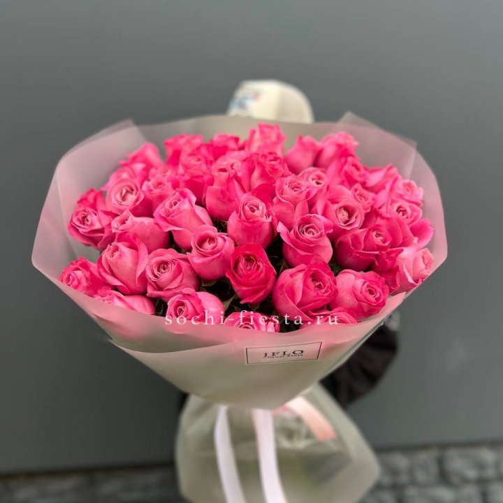 Роза малиновая в Пензе