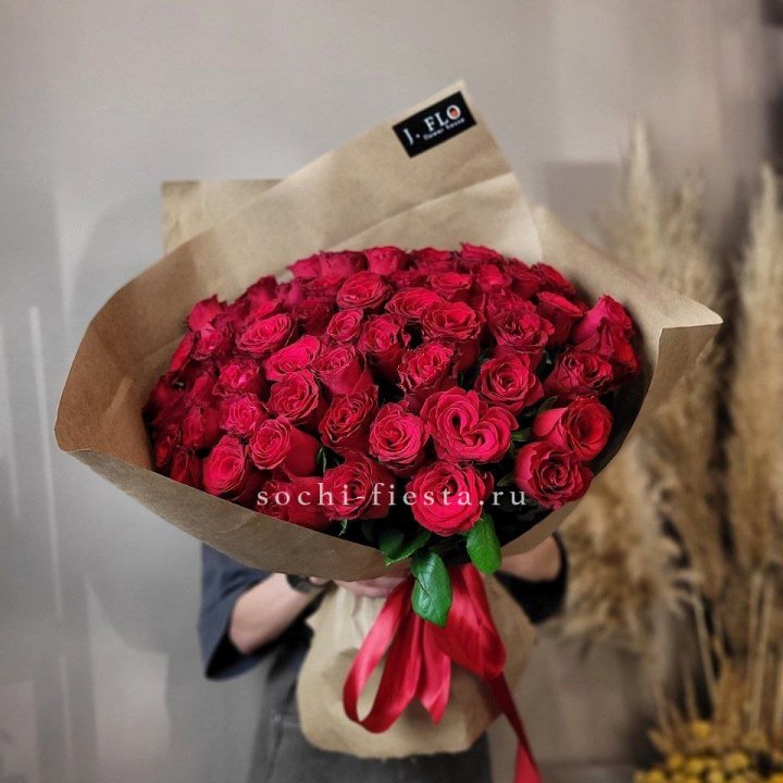 63 красных роз вайт в Пензе