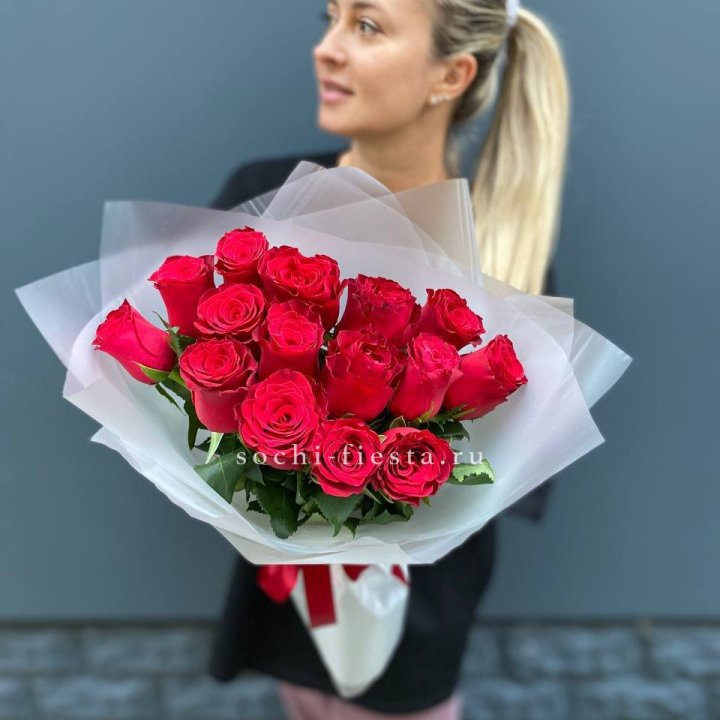 Букет из 15 красных роз  в Пензе