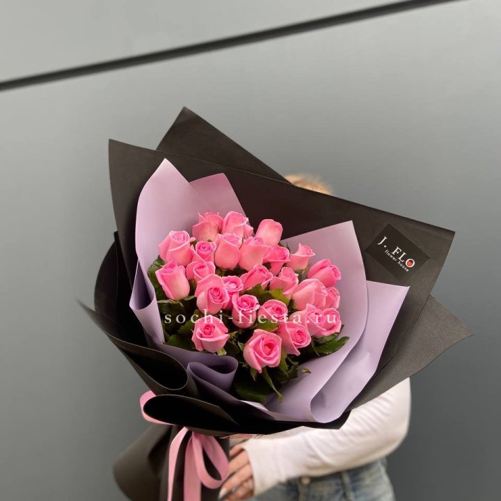 19 розовых роз  в Пензе