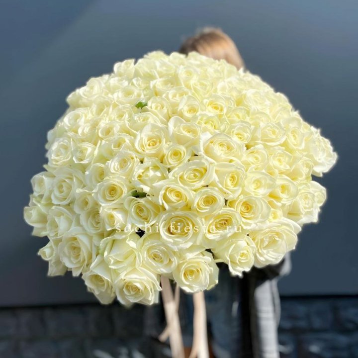Букет  из 101 белой розы  в Пензе