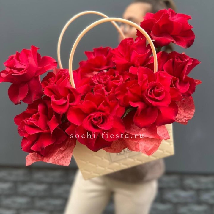 Французские розы в сумочке в Пензе