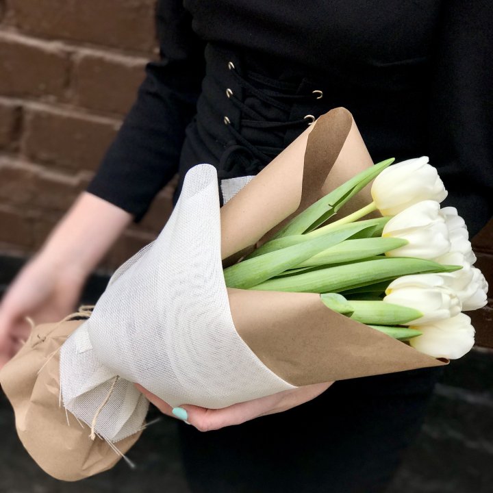 Букет белых тюльпанов в Пензе